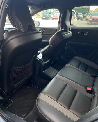 Volvo V60 cena 183500 przebieg: 70000, rok produkcji 2020 z Dąbie małe 742